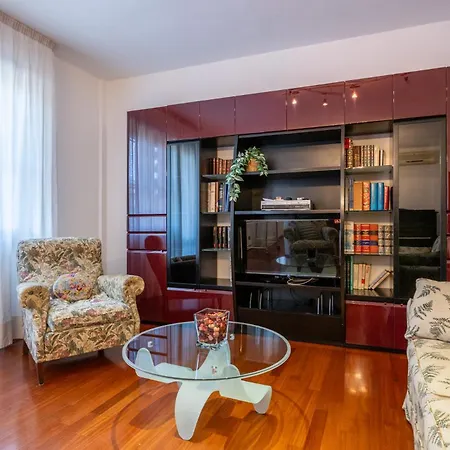 Elegant Apartment, Apartman Pisa