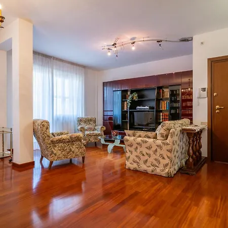 Apartman Elegant Apartment, *