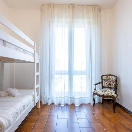 Elegant Apartment, Apartment