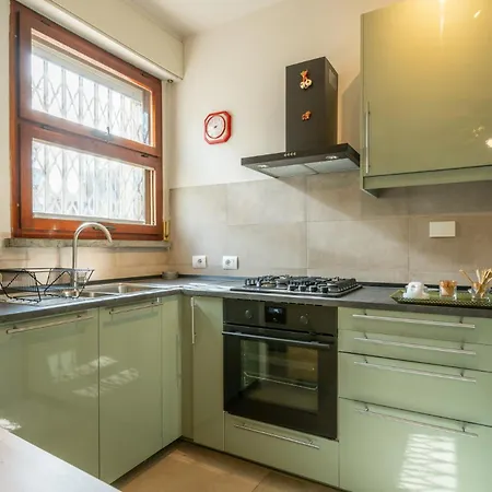 Elegant Apartment, Pisa