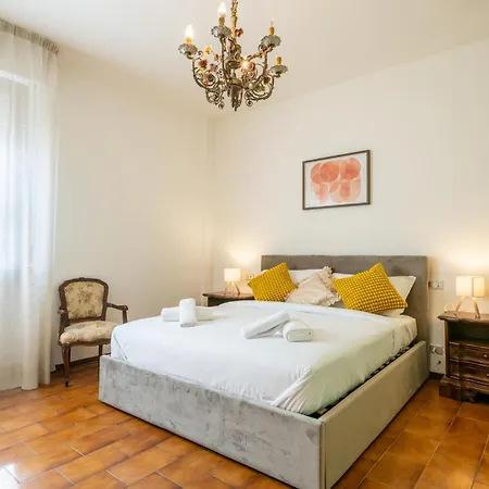 Elegant Apartment, Apartment *
